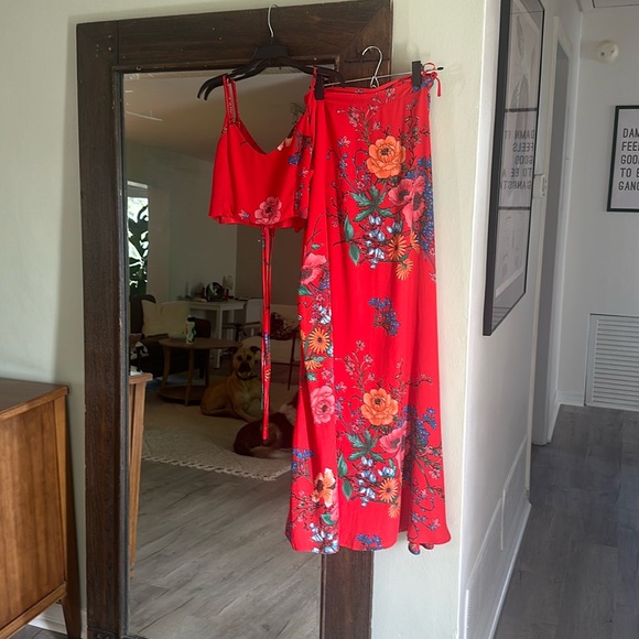 Lulus Dresses & Skirts - Lulus 2 piece dress